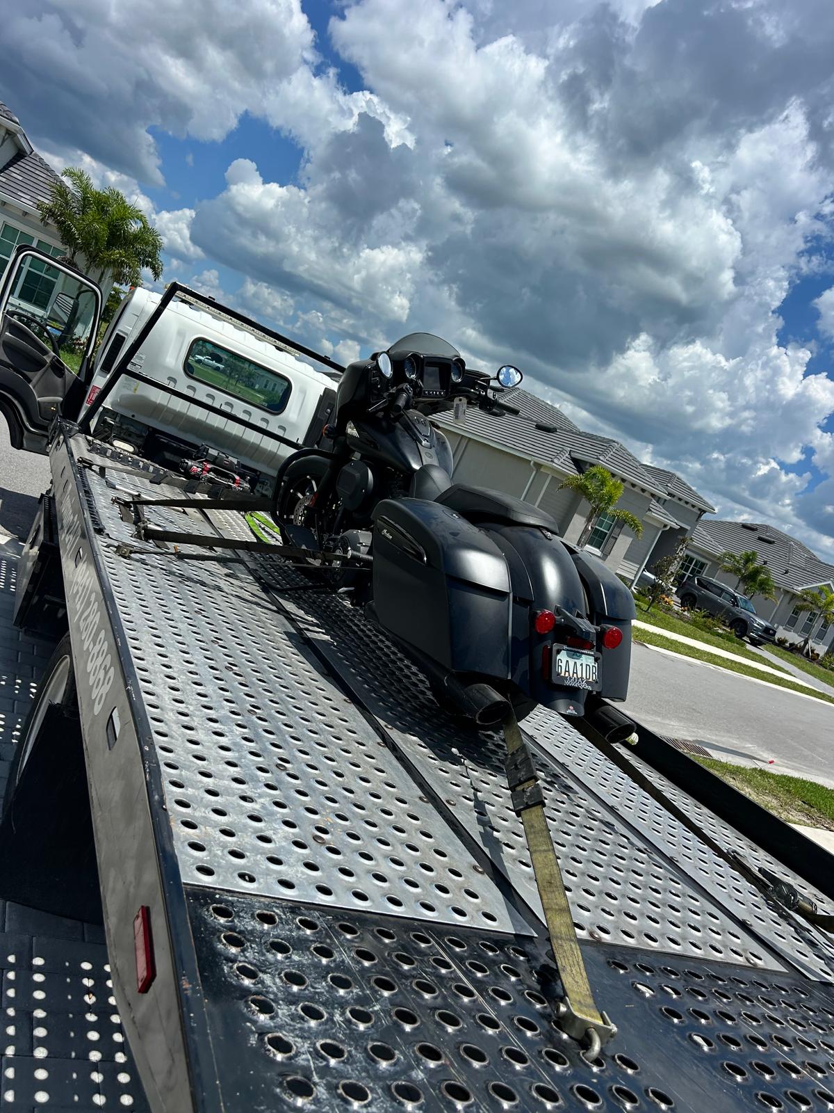 Classic or collector car on the Mile Towing Classic flatbed — photo 10 of 58
